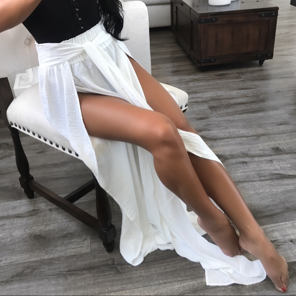 Elegant White Maxi Skirt